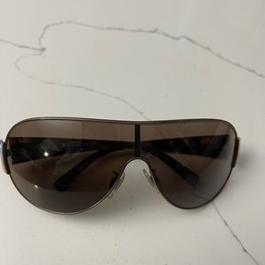 Dolce & gabbana aviator style sunglasses